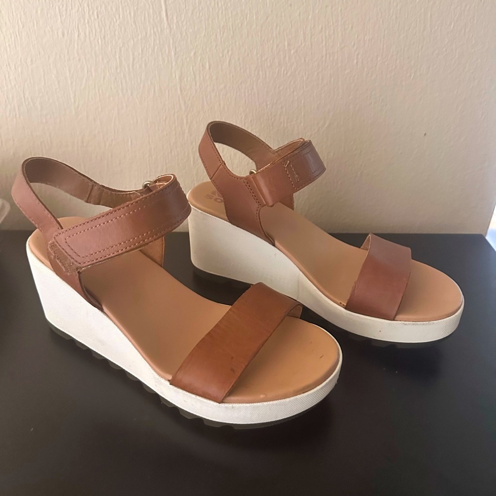 Sorel wedges - barely worn; brown, tan and white